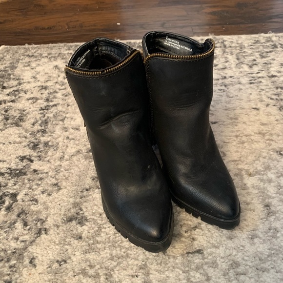 Black ankle booties - Picture 4 of 4